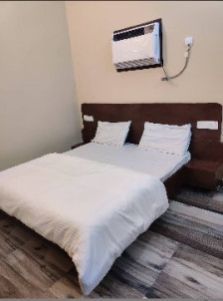 Hotel Room Booking Service