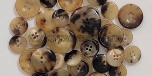 Horn Finished Button