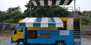 Food Truck with Top Sitting