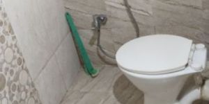 Washroom Deep Cleaning Service