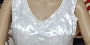 Designer Sleeve Less Blouse