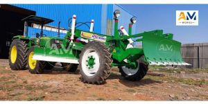 JOHN DEERE TRACTOR GRADER