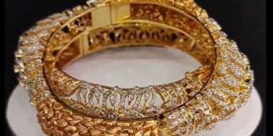 Diamond Studded Bangles
