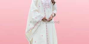 Ladies Anarkali Kurti & Pant Set With Embroidery Dupatta