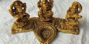 Saraswati Laxmi Ganesh Statue