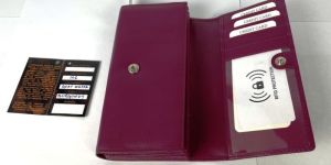 Ladies Leather Purses