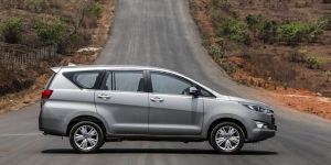 Luxury Car Rentals Service