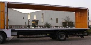 Pillarless Container with Cabin