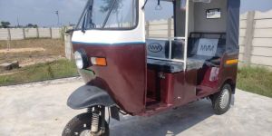 MVM Vibrant E-Auto Rickshaw