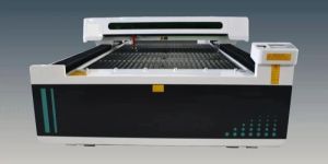 CO2 Laser Cutting Machine