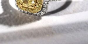 1.00 CT CUSHION AND ROUND CUT DIAMOND ENGAGEMENTWEDDING WOMEN GIRLS GIFT DIAMOND RINGS YELLOW WHITE