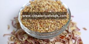 Dehydrated Pink Onion Chopped