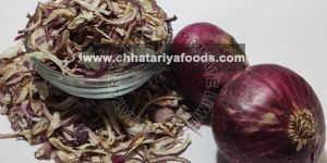 Dehydrated Red Onion Kibbled
