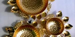 Golden Lotus Metal Urli