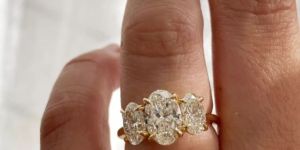 Oval GIA certified G/SI1 natural diamond