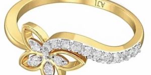 Ladies Gold Natural Diamond Ring