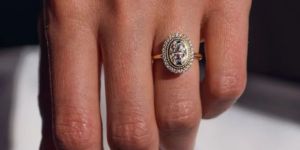 Oval Shaped Lab Grown Diamond Ring