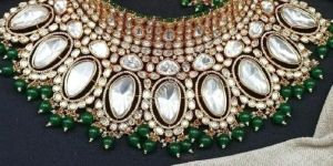 Kundan Necklace Set
