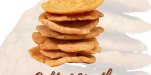 Namkeen Plain Salted Mathri