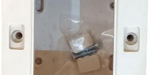 Jamsons 2 Modular Surface Box with Plate White, 20pcs Box