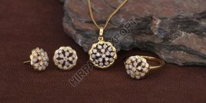 Fancy Diamond Pendant Set