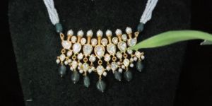 Gold Tinmaniya Pendant