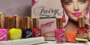 10ml Curve 24unit Tri Nail Paint