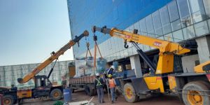 Hydra Crane Rental Service