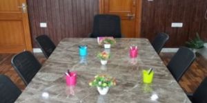 CONFERENCE ROOM/MEETING ROOM