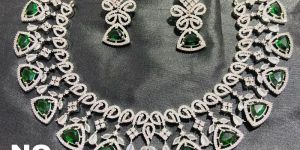 AD SILVER PLATED NECKLACE