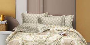 Comforter with Micro Fibre