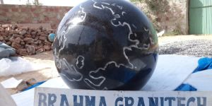 Natural Solid Granite Kugel Stone Fountain Ball