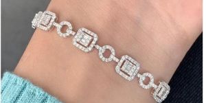 Round Diamond Tennis Bracelet Baguette