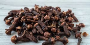 Dry Cloves