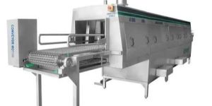 Straight through Tray Washer