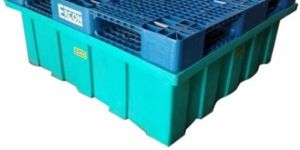 Plastic Spill Containment Pallets