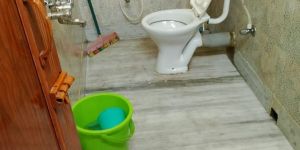 Bathroom Cleaning Service