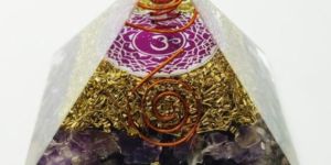 Feng Shui Crystal Amethyst Orgone Pyramid
