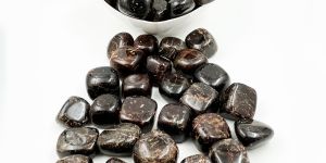 Garnet Tumble Stone
