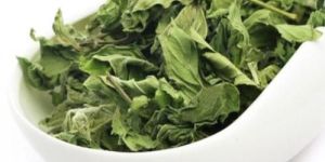 Dehydrated Mint Leaves