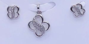 925 Sterling Silver Blossom Beauty Pendant Set