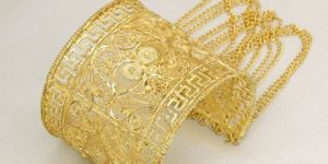 Delicate Gold Filigree Cuff with Swirl Patterns Kada .