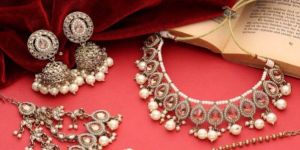 Tilak Pearl Splendor Mehandi plated Choker Necklace set.