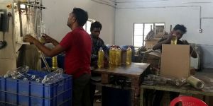 Food Oil Bottle Contract Packaging Service