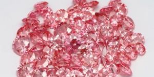 Pink Color VVS Clarity Diamond
