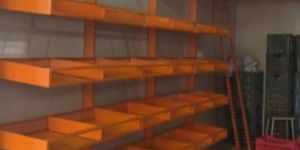 Vegetable Rack with Mirror