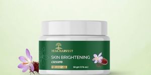 Veda Harvest Brightening Instant Glow Cream