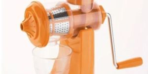 Manual Plastic Hand Juicer