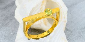 Designer Sterling Silver Peridot Gemstone Ring