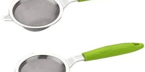 Stainless Steel Tea Strainer with Plastic Handle